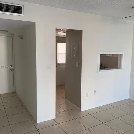 Image 7 - 2999 Point East Drive, Aventura, FL 33160, USA - Condo for rent