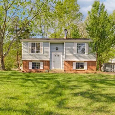 Buy this 3 bed house on 4435 Cub Run Road in Fairfax County, VA 20151