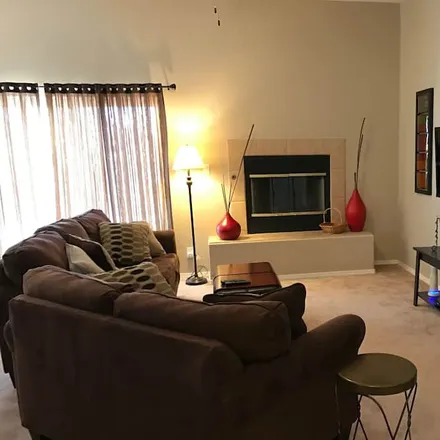 Rent this 3 bed house on Albuquerque