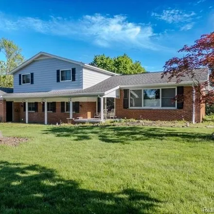 Buy this 5 bed house on 4753 Quarton Road in Bloomfield Township, MI 48301