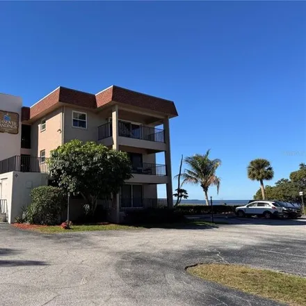 Buy this 1 bed condo on 1721 Gulf Road in Tarpon Springs, FL 34689
