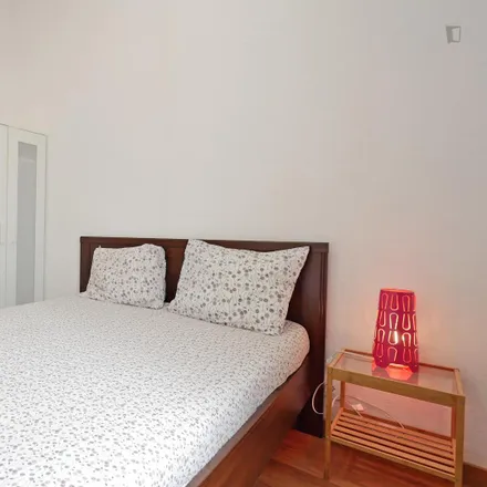 Rent this 3 bed room on Carrer de Ferlandina in 39, 08001 Barcelona