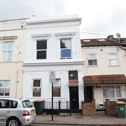 Rent this studio apartment on 63 Maryland Road in London, E15 1JL