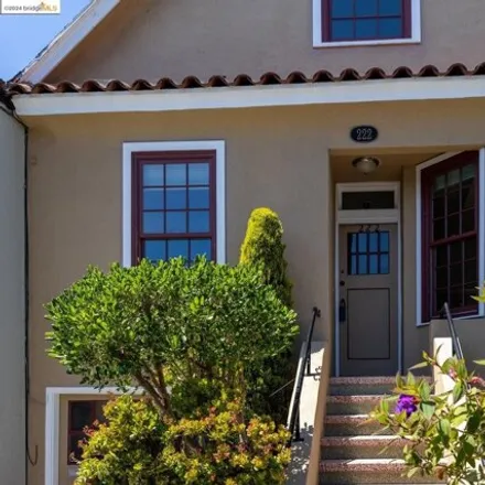 Image 5 - 222 Gates Street, San Francisco, CA 94134, USA - House for sale