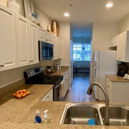 Image 3 - Naples, FL - Condo for rent