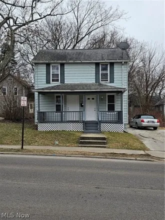 Buy this 3 bed house on 376 East Thornton Street in Akron, OH 44311
