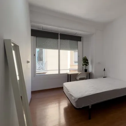 Rent this 14 bed room on Carrer de Muntaner in 428, 08001 Barcelona