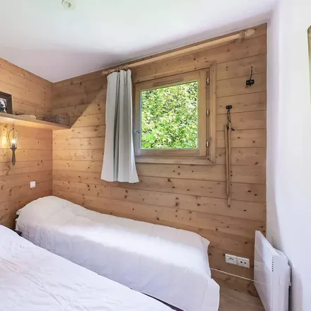 Rent this 2 bed apartment on Les Allues in Chemin du Pré Lamarque, 73550 Les Allues