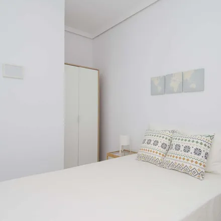 Image 2 - Iris, Calle del Conde de Romanones, 13, 28012 Madrid, Spain - Room for rent