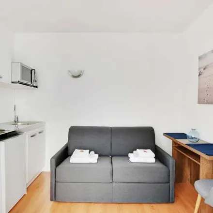 Image 5 - 55 Rue Olivier de Serres, 75015 Paris, France - Apartment for rent