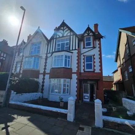 Image 7 - Mostyn Avenue, Llandudno, LL30 1YN, United Kingdom - Apartment for rent