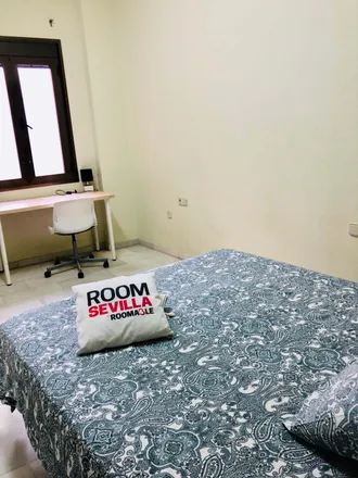 Rent this studio room on Calle O'Donnell in 22, 41001 Seville