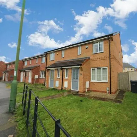 Buy this 3 bed duplex on Richmond Way in Hull, HU7 3AB