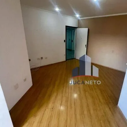 Rent this 3 bed apartment on Rua dos Bandeirantes in Bocaina, Mauá - SP