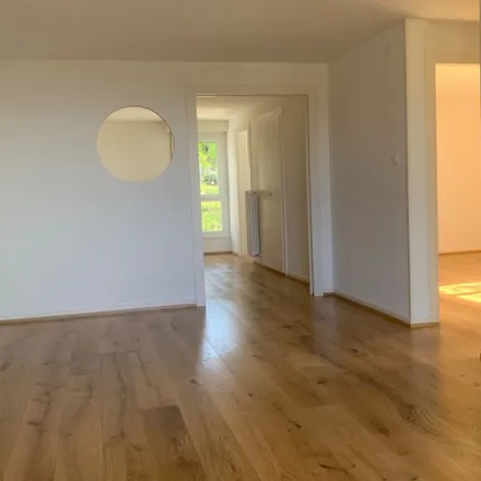 Rent this 3 bed apartment on Chemin de la Rosière 26 in 1012 Lausanne, Switzerland