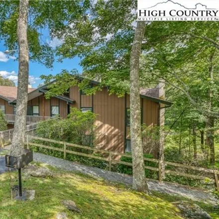 Buy this 3 bed condo on 1661 Sugar Mountain Drive in Sugar Mountain, Avery County