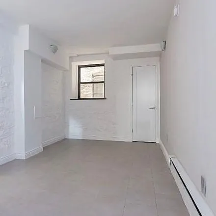 Image 1 - 78 Manhattan Avenue, New York, NY 10025, USA - Apartment for rent