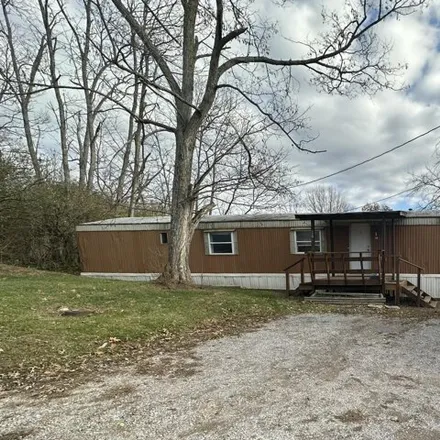 Buy this studio apartment on 218 Lake Road in Grant County, KY 41035