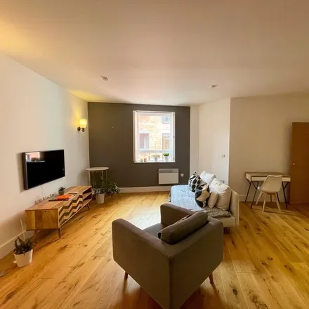 Image 7 - Cosies, 34 Portland Square, Bristol, BS2 8RG, United Kingdom - Apartment for rent