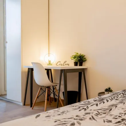 Rent this 6 bed room on Tone Milano - Bread Lab in Via Donatello, 20131 Milan MI