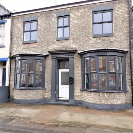 Buy this 3 bed townhouse on De Grey Street in Hull, HU5 2RP