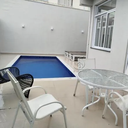 Buy this 4 bed house on Rua Prefeito Mansueto Pierotti in Vila Amélia, São Sebastião - SP