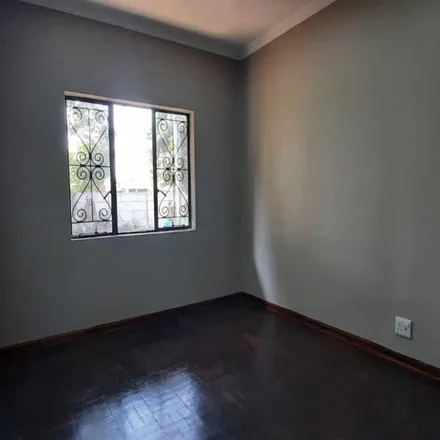 Image 5 - South Road, Escombe, Queensburgh, 4093, South Africa - Apartment for rent
