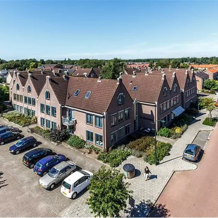Rent this 1 bed apartment on Apartementencomplex De Driekleur in Willaerlaan, 3925 HN Scherpenzeel