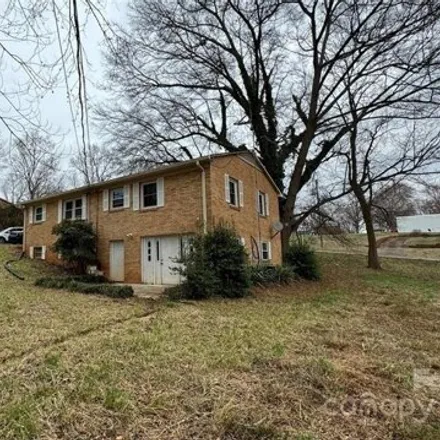 Image 4 - 382 Kimberlee Drive, Hillsdale, Cleveland County, NC 28152, USA - House for sale