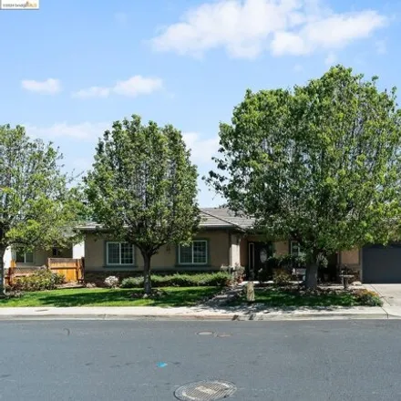 Buy this 3 bed house on 646 Sarah Street in Brentwood, CA 94513