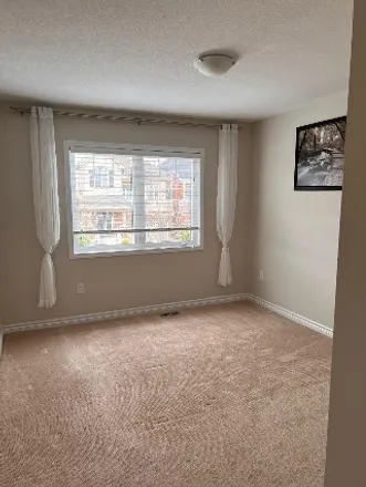 Image 1 - Grovehill Crescent, Kitchener, ON N2R 0G3, Canada - Room for rent