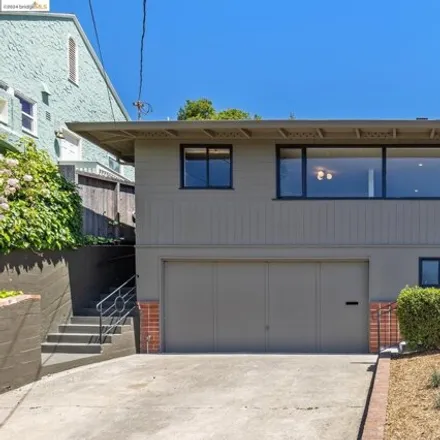 Buy this 3 bed house on 437 Michigan Avenue in Berkeley, CA 94707