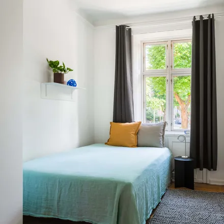 Rent this 4 bed room on Den Grønne Sti in 2000 Frederiksberg, Denmark