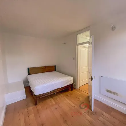 Rent this 2 bed apartment on Co-op Food in Kember Street, London