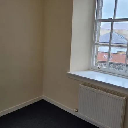 Rent this 2 bed apartment on Baker Street in Stirling, FK8 1DB