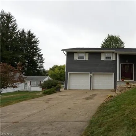 Buy this 3 bed house on Beebe Massage Therapy in 902 Orchard Hill Road, Muskingum County