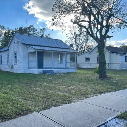 Buy this 2 bed house on 782 Northwest 3rd Street in Mulberry, FL 33860