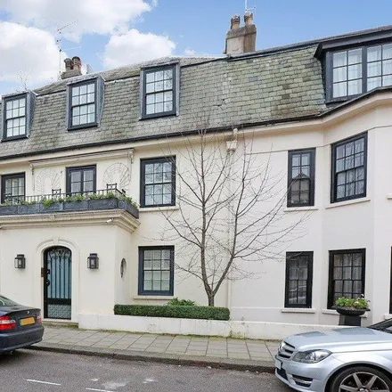 Rent this 4 bed house on 6 Lowndes Place in London, SW1X 8HW