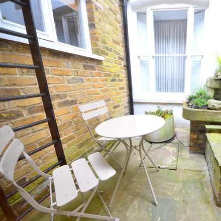 Rent this 1 bed apartment on Elia Mews in Angel, London