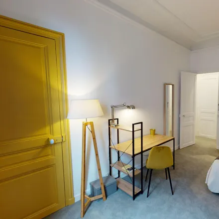 Image 2 - 167 Boulevard Malesherbes, 75017 Paris, France - Room for rent