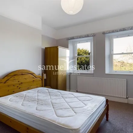 Image 5 - 12 Streatham Common South, London, SW16 3BT, United Kingdom - Apartment for rent