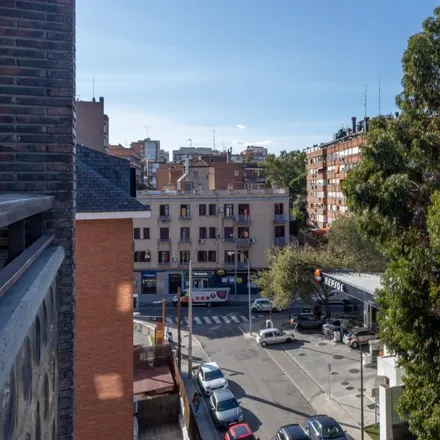 Image 11 - Madrid, GoikoGrill, Avenida de Alberto Alcocer, 42, 28036 Madrid - Apartment for rent