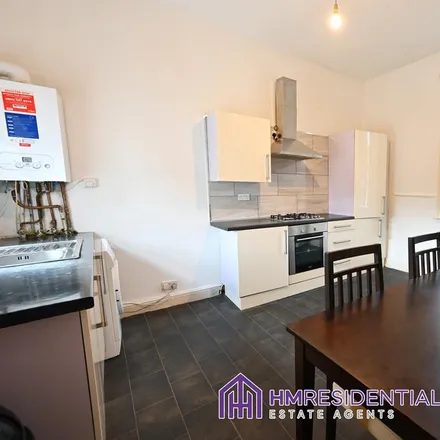 Image 4 - Dairy Lane, Newcastle upon Tyne, NE2 4BP, United Kingdom - Apartment for rent