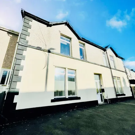 Rent this 1 bed apartment on 47 Cardiff Road in Troed-y-rhiw, CF48 4LB