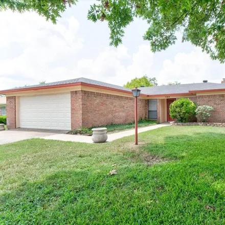 Rent this 3 bed house on 578 Hilldale Road in Aledo, TX 76008