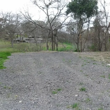 Rent this studio house on 250 Hot Shot Lane in McQueeney, Guadalupe County