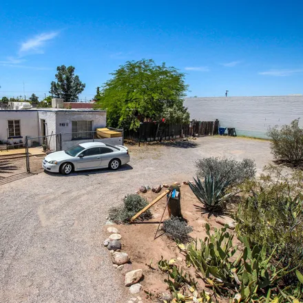 Buy this studio townhouse on 2945 North Euclid Avenue in Tucson, AZ 85719