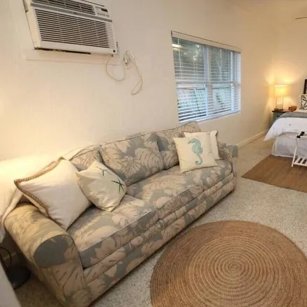 Rent this studio apartment on Sarasota