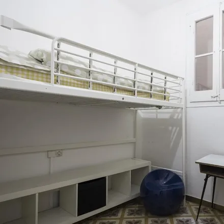 Rent this 4 bed room on Carrer dels Escudellers in 22, 08002 Barcelona