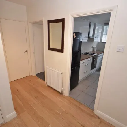 Image 3 - Nether Street, London, N3 1JS, United Kingdom - Apartment for rent